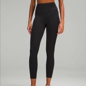 LULULEMON Base Pace High-Rise Tight 25" Black in size 6